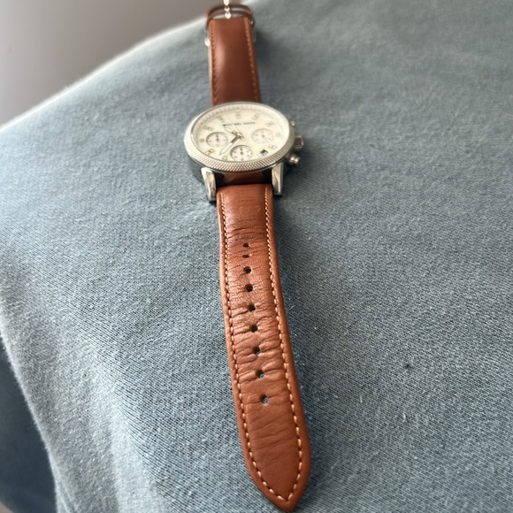 Michael Kors Watch - Picture 4 of 8